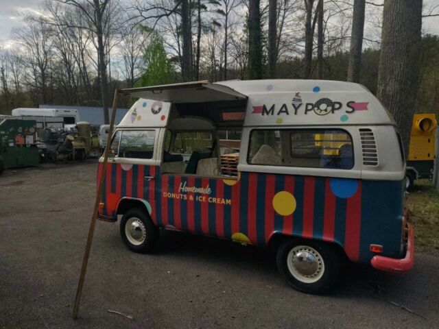 Volkswagen Vanagon 1972 image number 6