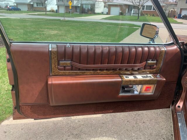 Cadillac DeVille 1979 image number 11