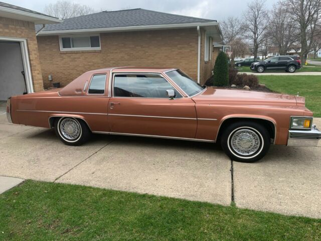 Cadillac DeVille 1979 image number 20