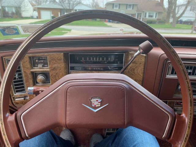 Cadillac DeVille 1979 image number 27