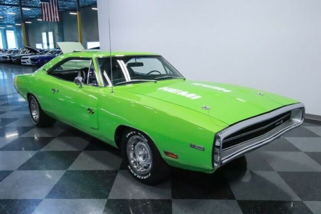 Dodge Charger 1970 image number 17