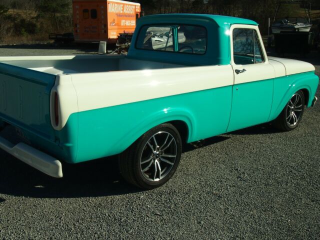 Ford F-100 1961 image number 24