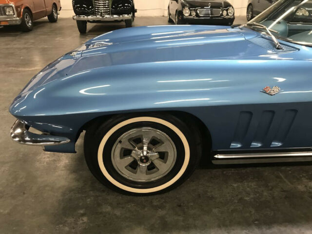 Chevrolet Corvette 1965 image number 10