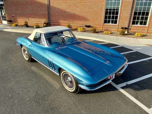 Chevrolet Corvette 1965 image number 12