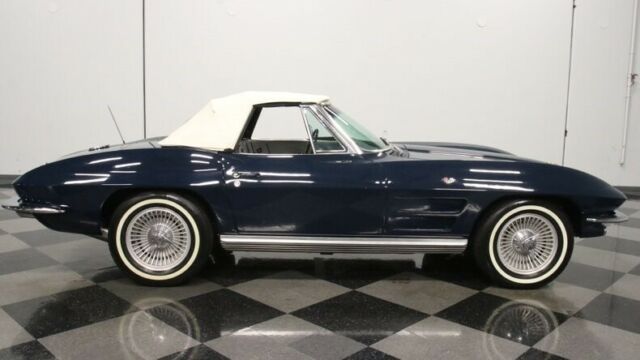 Chevrolet Corvette 1964 image number 15