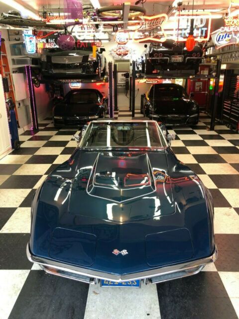 Chevrolet Corvette 1972 image number 0