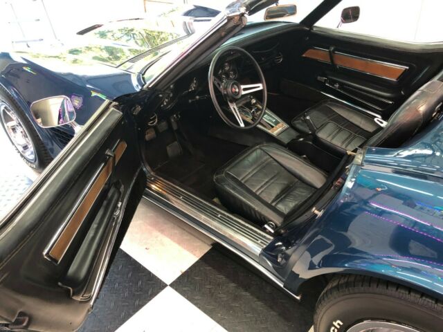 Chevrolet Corvette 1972 image number 4