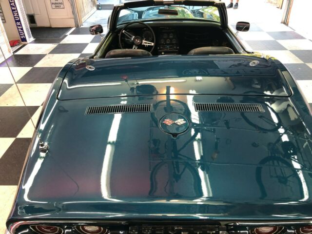 Chevrolet Corvette 1972 image number 5