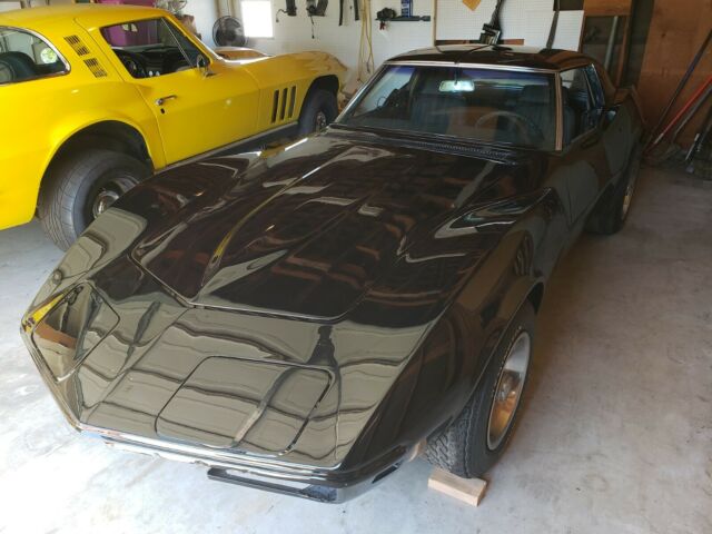 Chevrolet Corvette 1969 image number 2
