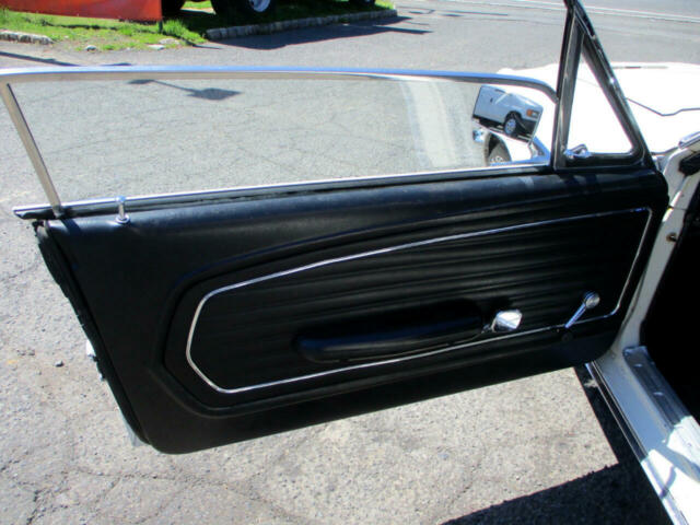 Ford Mustang 1968 image number 21