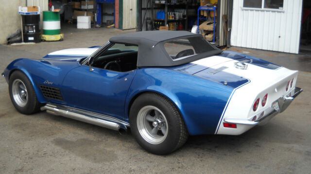 Chevrolet Corvette 1972 image number 18
