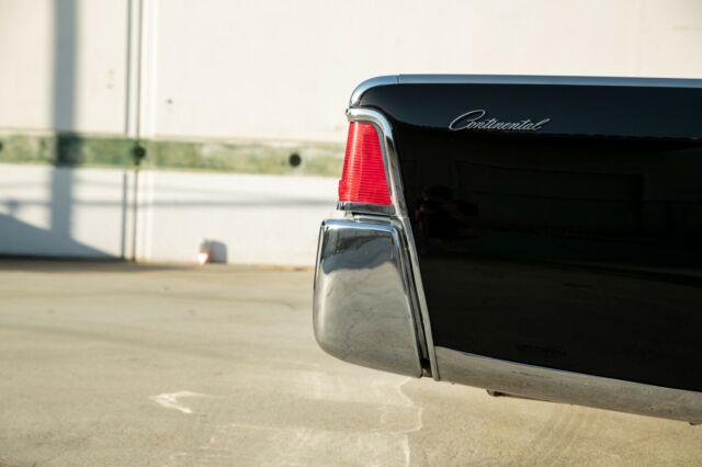 Lincoln Continental 1964 image number 38