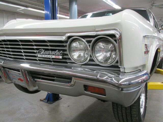 Chevrolet Impala 1966 image number 6