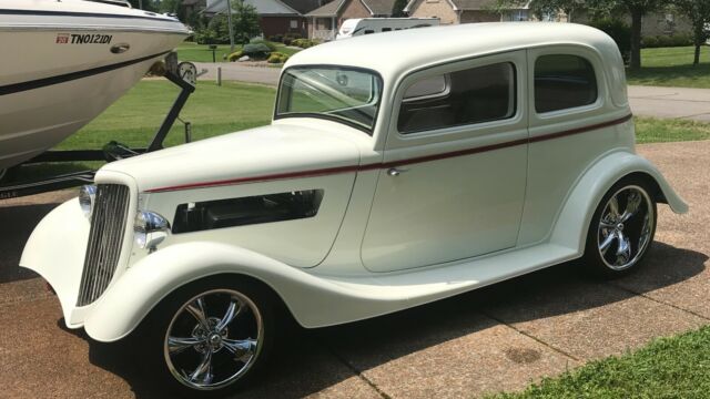 Ford 2 Door Street Rod 1933 image number 11