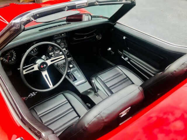 Chevrolet Corvette 1972 image number 14