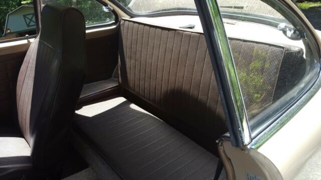 Volkswagen Karmann Ghia 1968 image number 16