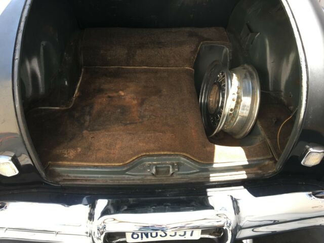 Chrysler Imperial 1952 image number 43