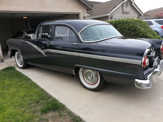 Ford Fairlane 1956 image number 14