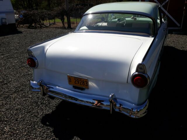Ford Fairlane 1955 image number 12