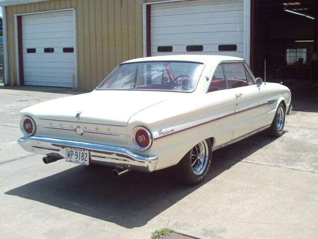 Ford Falcon 1963 image number 1