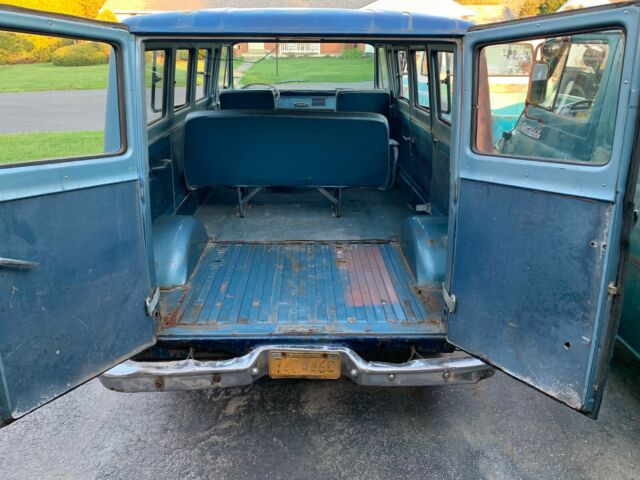 Ford E-Series Van 1963 image number 21
