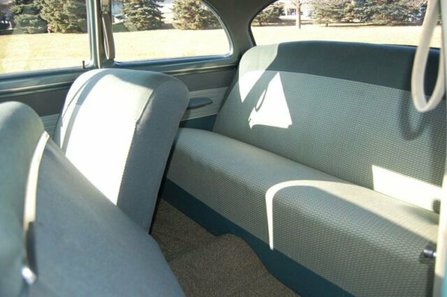 Ford Customline 1953 image number 21