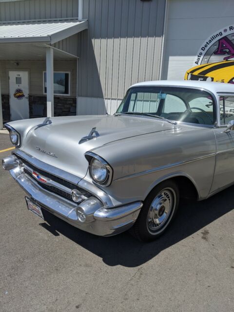 Chevrolet Bel Air 1957 image number 12