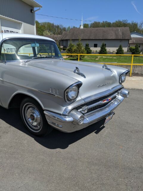 Chevrolet Bel Air 1957 image number 35