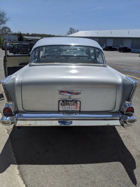 Chevrolet Bel Air 1957 image number 4