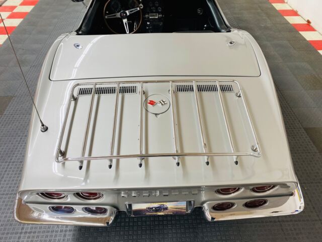 Chevrolet Corvette 1968 image number 20