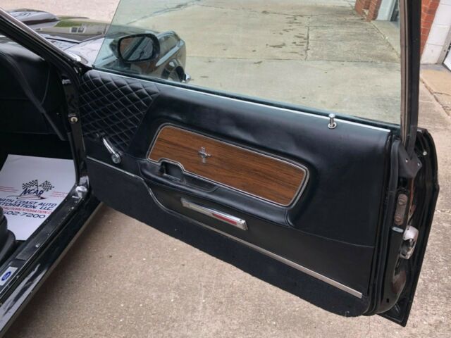 Ford Mustang 1969 image number 33