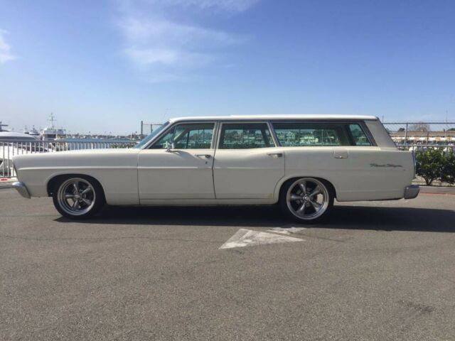 Ford Galaxie 1967 image number 1