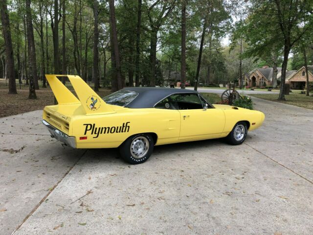 Plymouth Road Runner 1970 image number 2