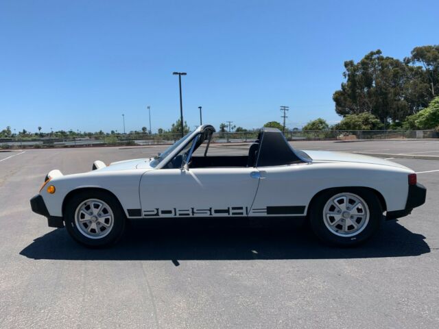 Porsche 914 1976 image number 27