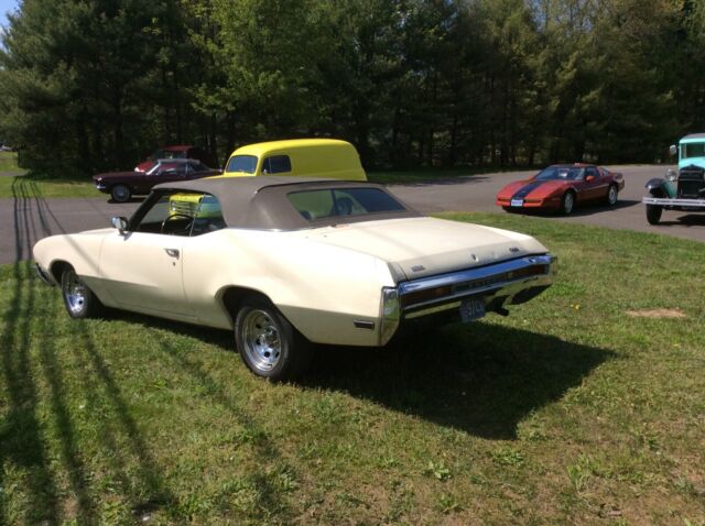 Buick Skylark 1971 image number 4