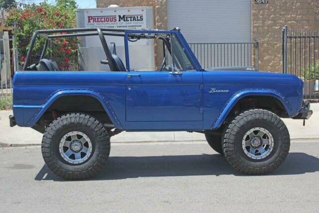 Ford Bronco 1975 image number 15