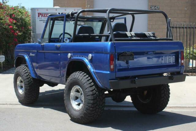 Ford Bronco 1975 image number 17