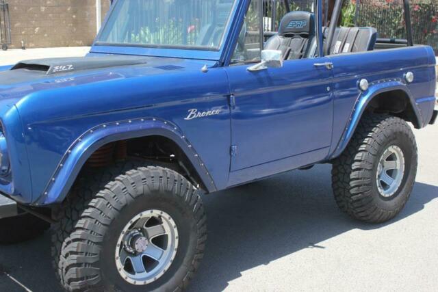 Ford Bronco 1975 image number 20