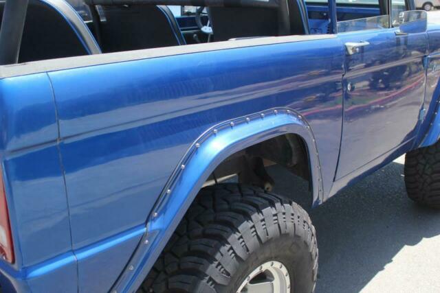 Ford Bronco 1975 image number 21