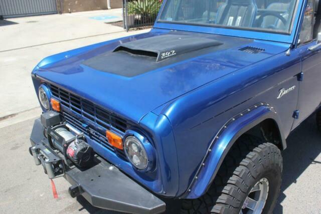 Ford Bronco 1975 image number 23
