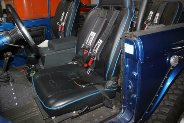 Ford Bronco 1975 image number 31