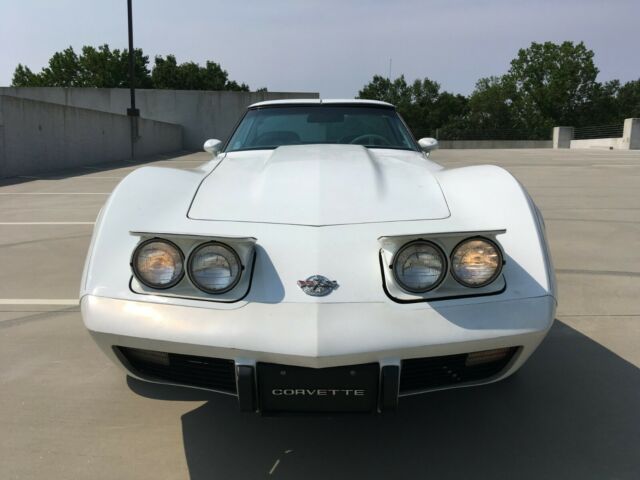 Chevrolet Corvette 1978 image number 19