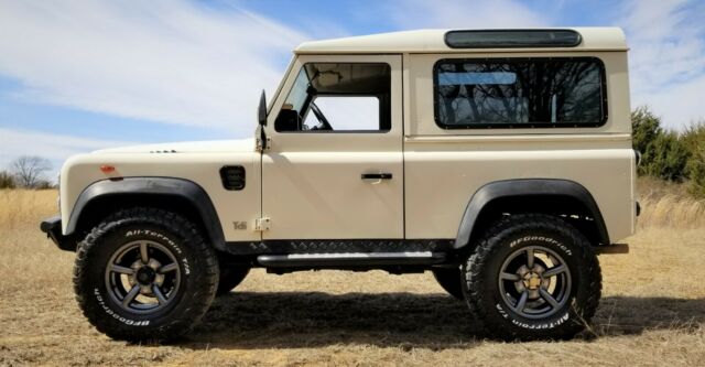 Land Rover Defender 1987 image number 5