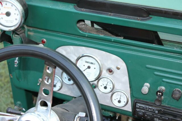 Toyota Land Cruiser 1965 image number 17