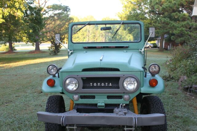 Toyota Land Cruiser 1965 image number 3