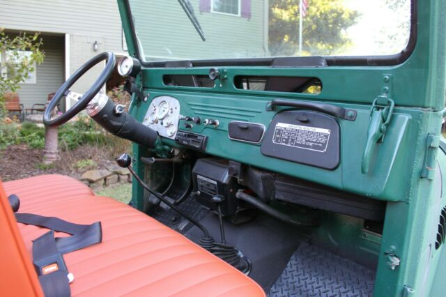 Toyota Land Cruiser 1965 image number 32