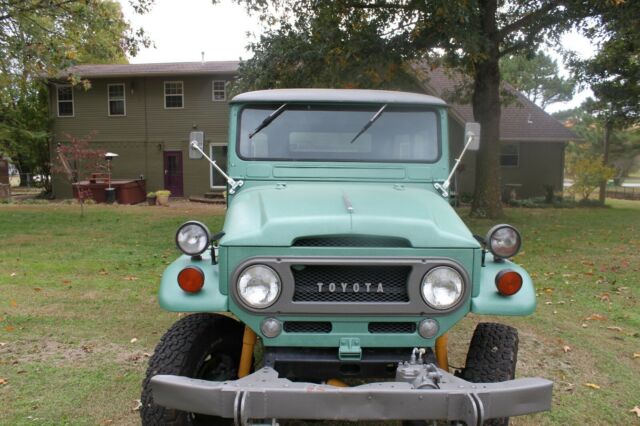 Toyota Land Cruiser 1965 image number 38