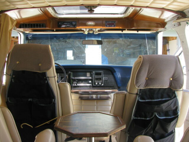 Ford Econoline 1978 image number 9