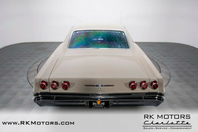 Chevrolet Impala 1965 image number 46
