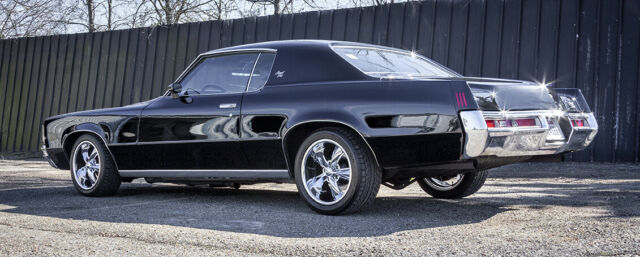 Pontiac Grand Prix 1972 image number 3